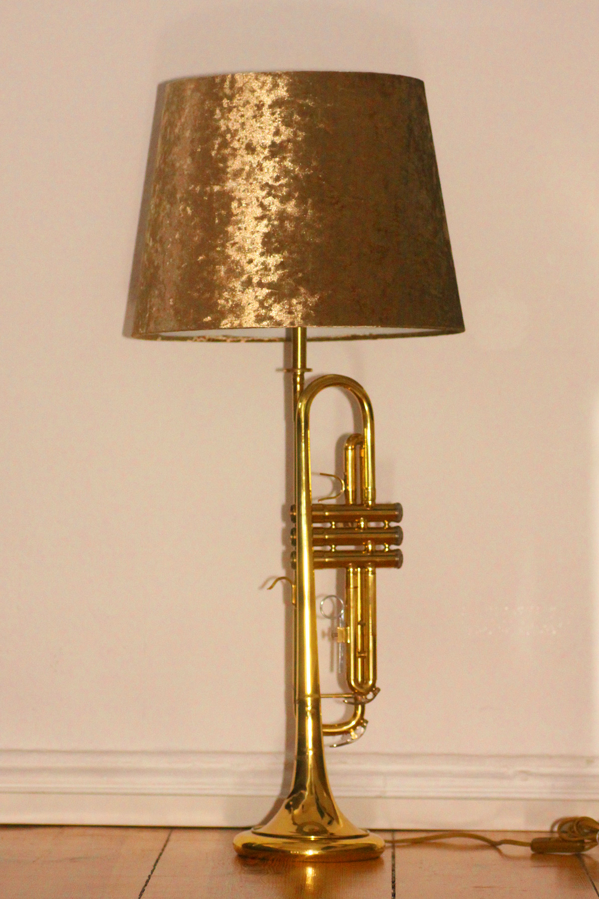 Trumpet lamp floor lamp gold vintage unique piece handmade 26A